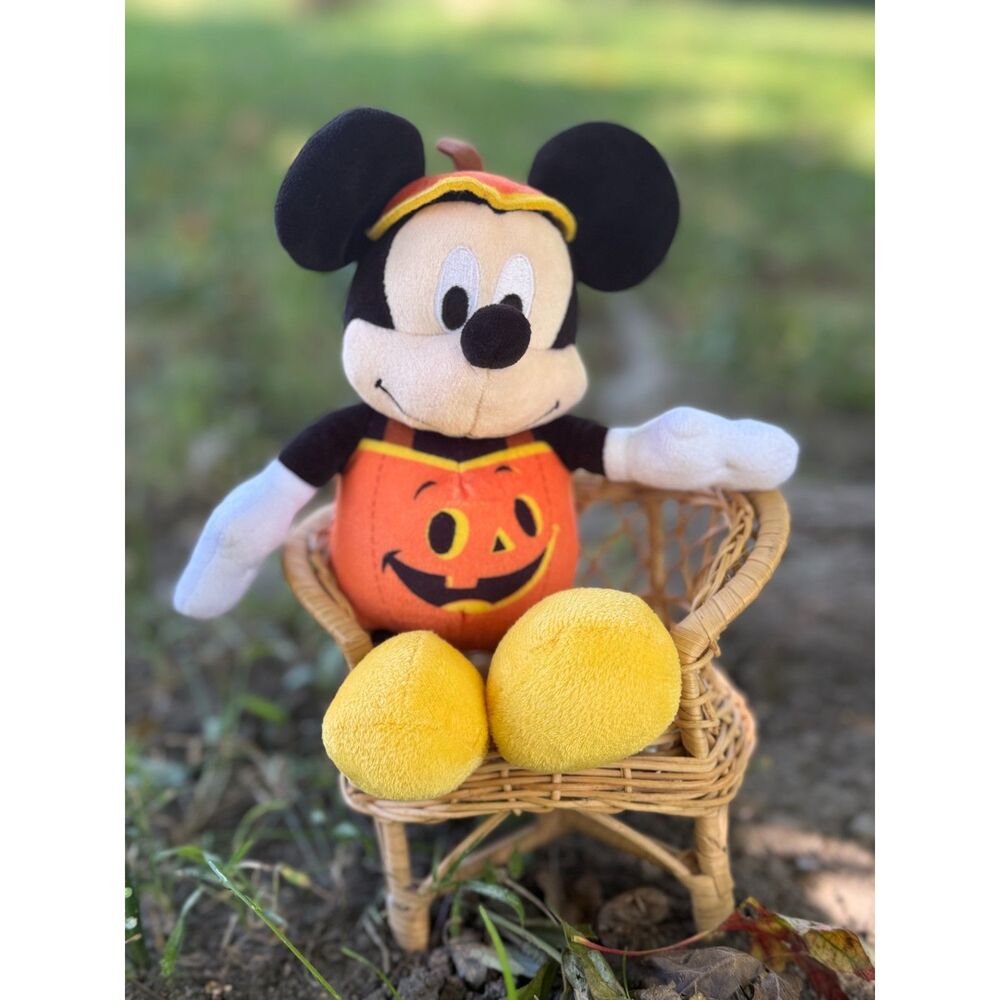 🎃 Disney Parks Mickey Mouse Halloween Pumpkin Plush! 🎃 10"